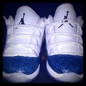 Jordan's retro 11 size 10c